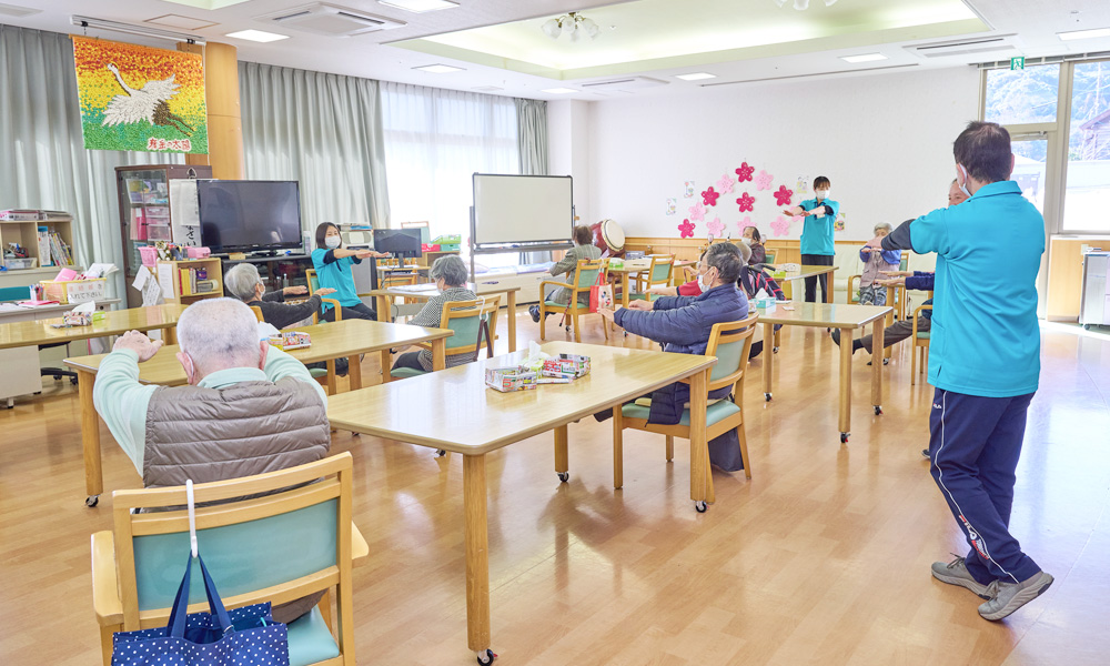 彦岳の太陽 機能訓練の様子